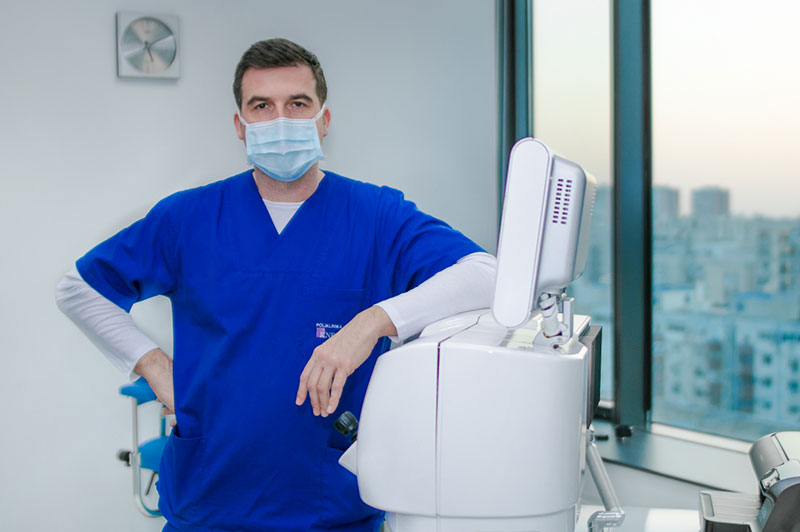 Doktor u poliklinici